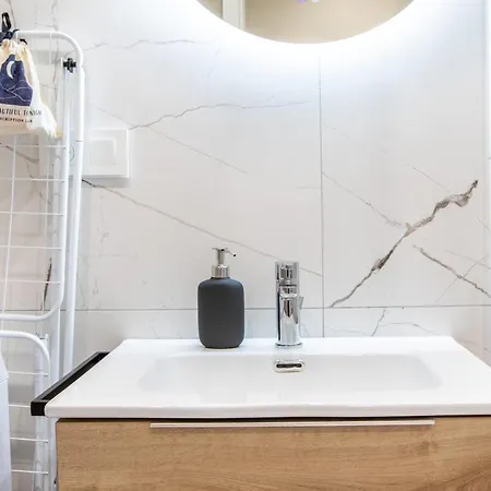 Apartamento à Parking Privé Et Wifi Débit